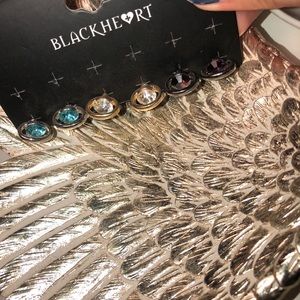 Super cute Saturn stud earrings